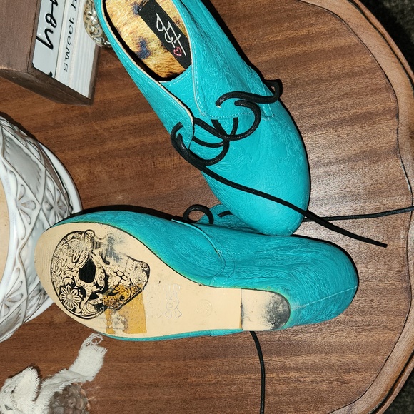 Platform booties - Picture 4 of 5